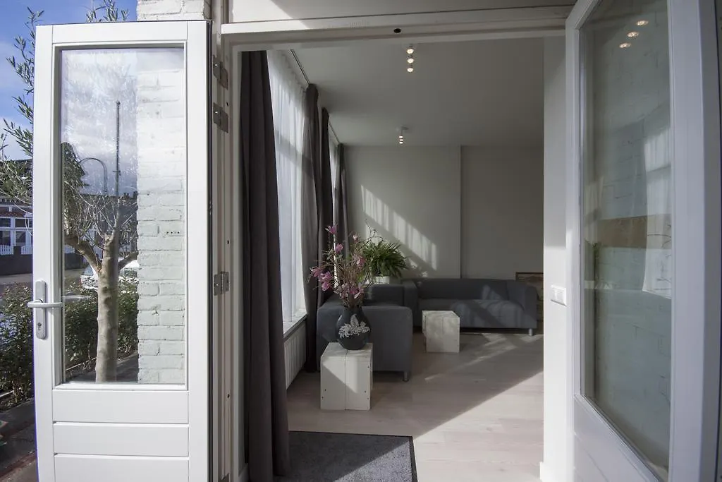 Savina City Centre Apartment Near Beach, Station And Shops Zandvoort